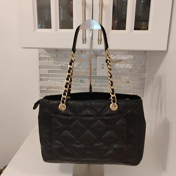 EUC MetroCity Quilted Caviar Leather Tote Bag with GHW - Picture 4 of 17